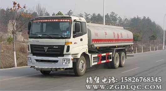 歐曼后雙橋化工液體運(yùn)輸車